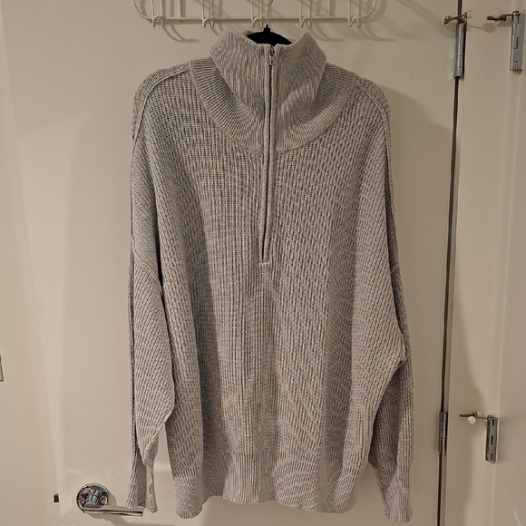 aerie Women's Light Gray Quarter-zip Super Cozy Cotton Sweater (Size M) - Picture 2 of 9